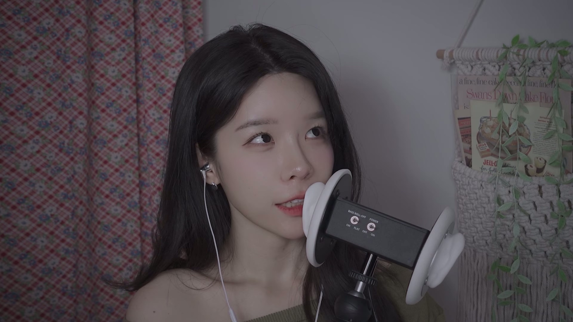 Yeonchu-久违回归的用心舔耳与亲亲音效!