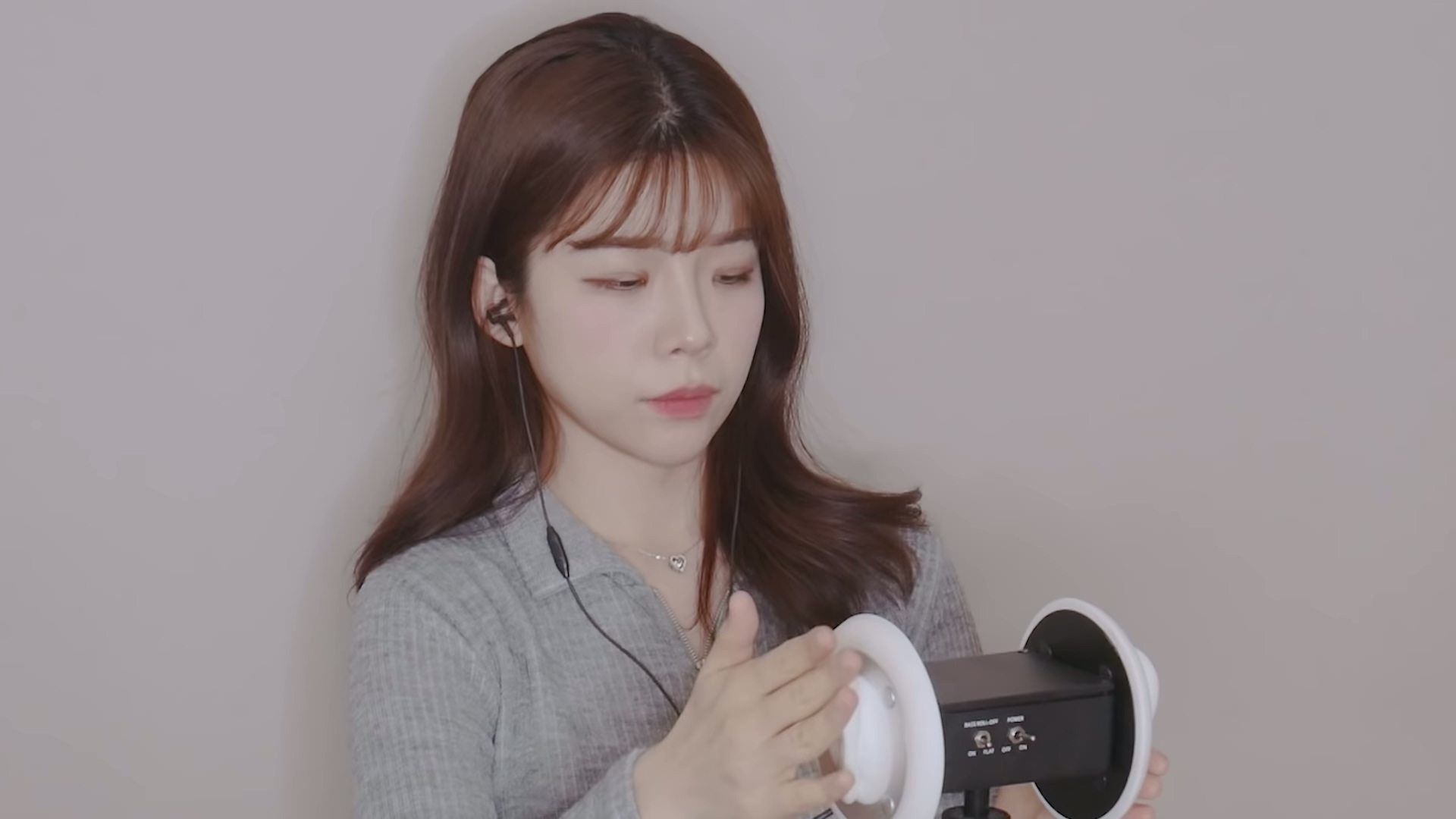 Yeonchu-多样化的耳部按摩颤栗触发