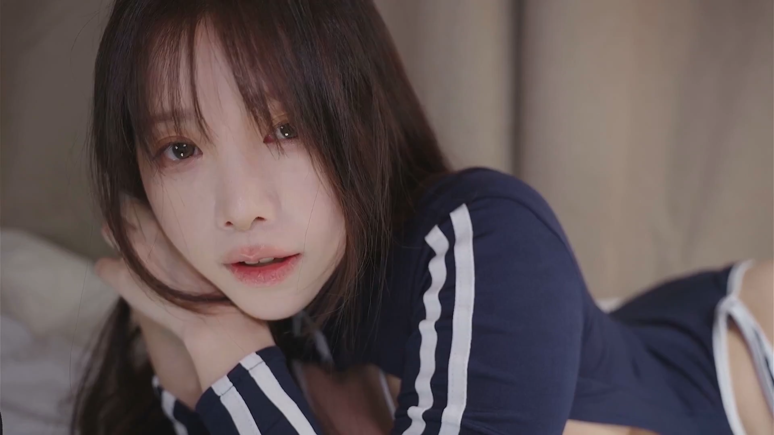 Yoonying-青梅竹马的女性朋友的探病与打扫照顾