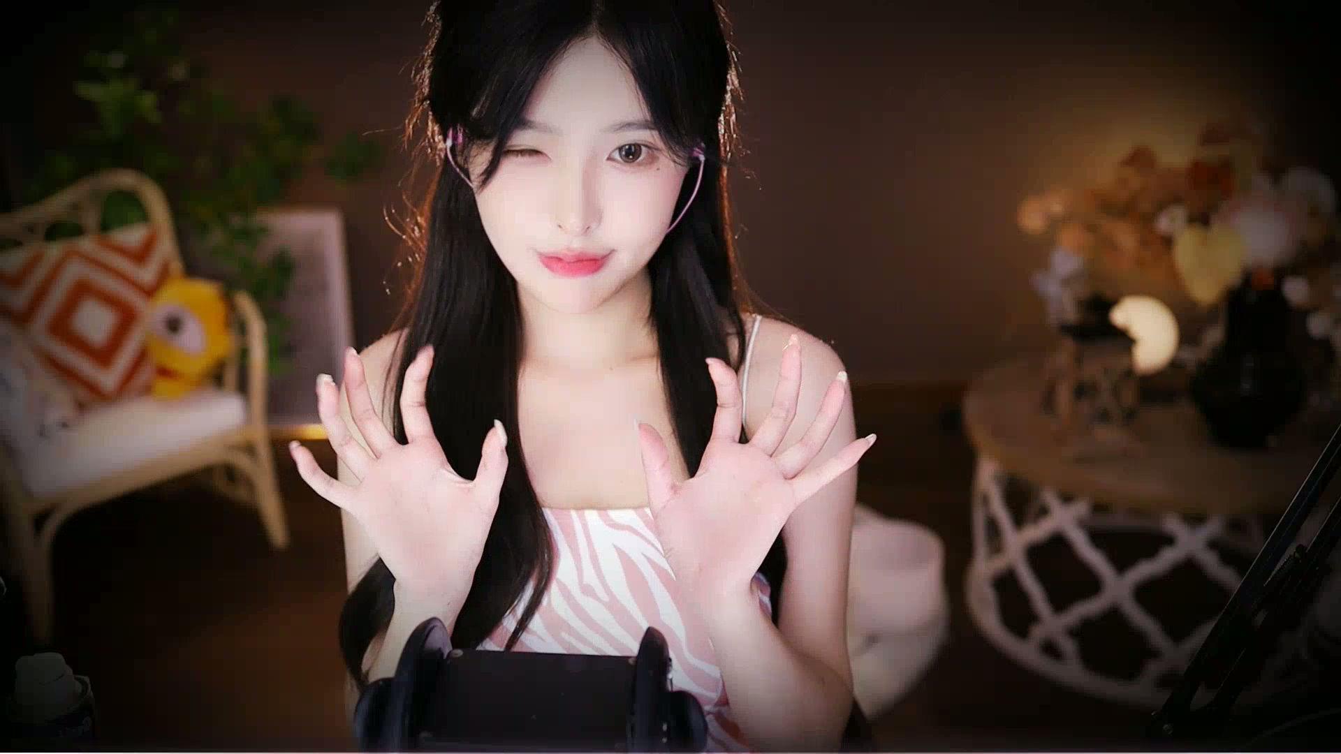 恩七-芦荟胶环绕芦荟胶吸管略略略