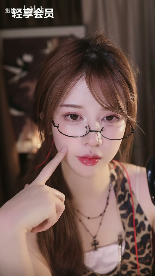 抱抱er- 今天是普通豹纹阿姨~摸眼睛|吸管口腔音🌙~