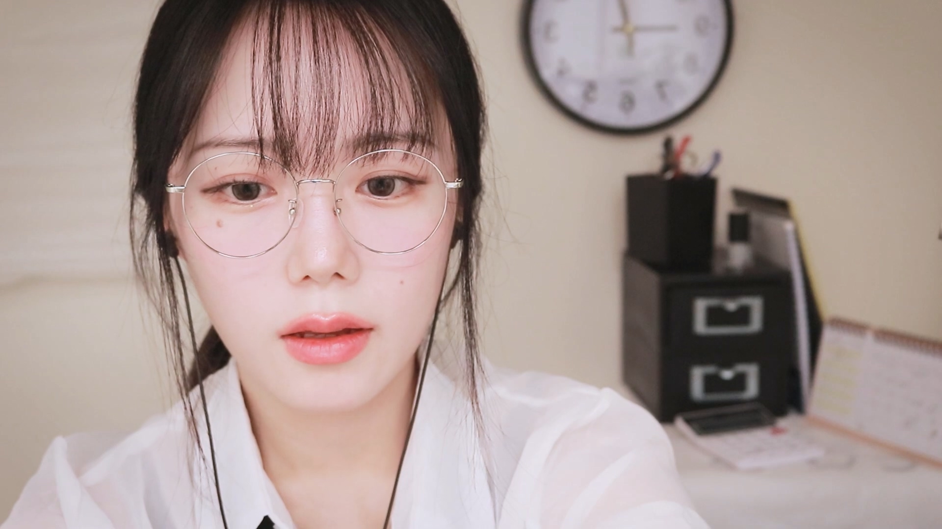 Jamonghae-秘书蒙蒙上班啦