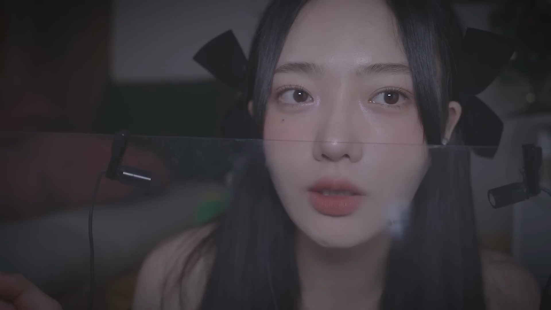 Nareun-隔着玻璃的亲吻(加长版)