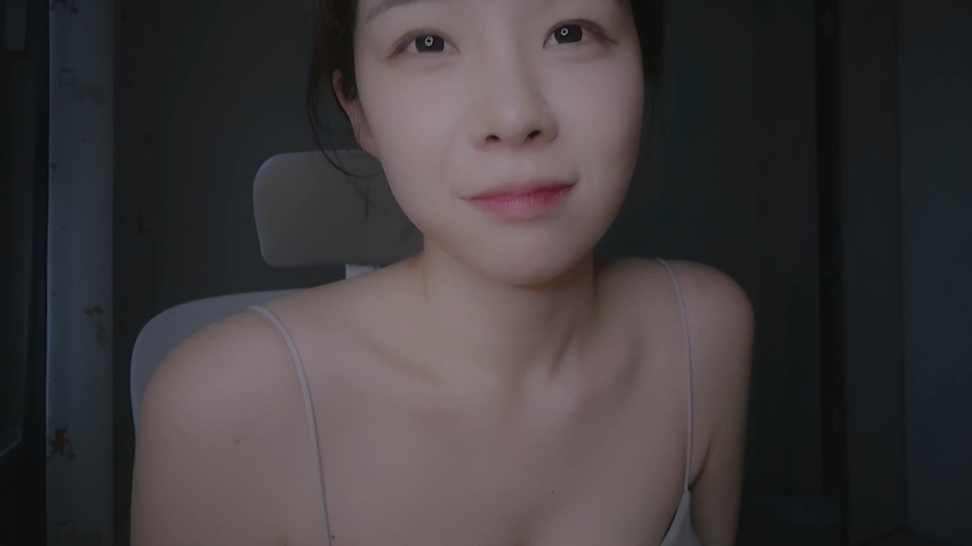 Yeonchu-要不要来我家打会儿游戏再走？偷偷一起