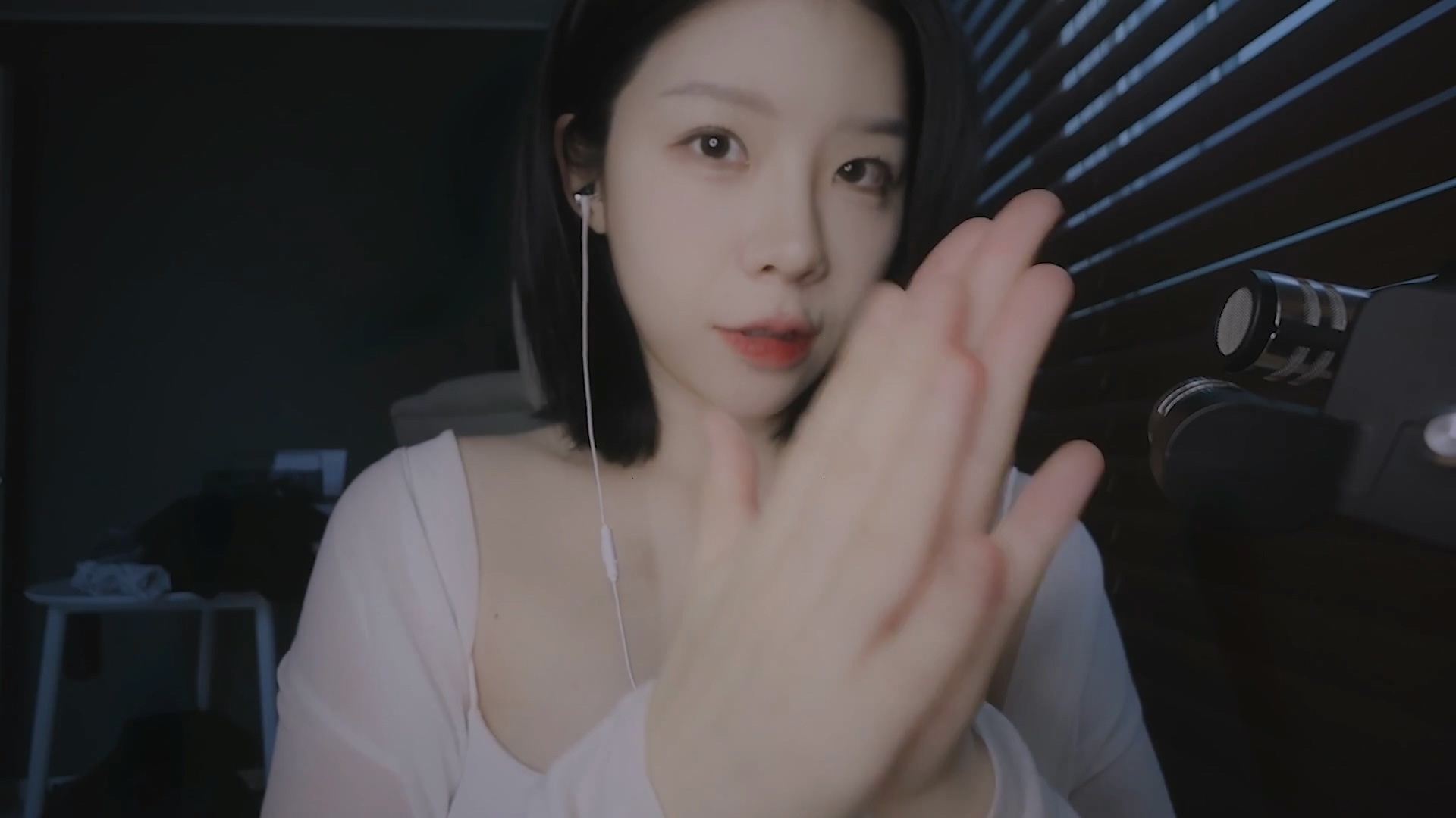 Yeonchu-身体抓挠音 & 肌肤摩擦声、锁骨敲击音、唇音