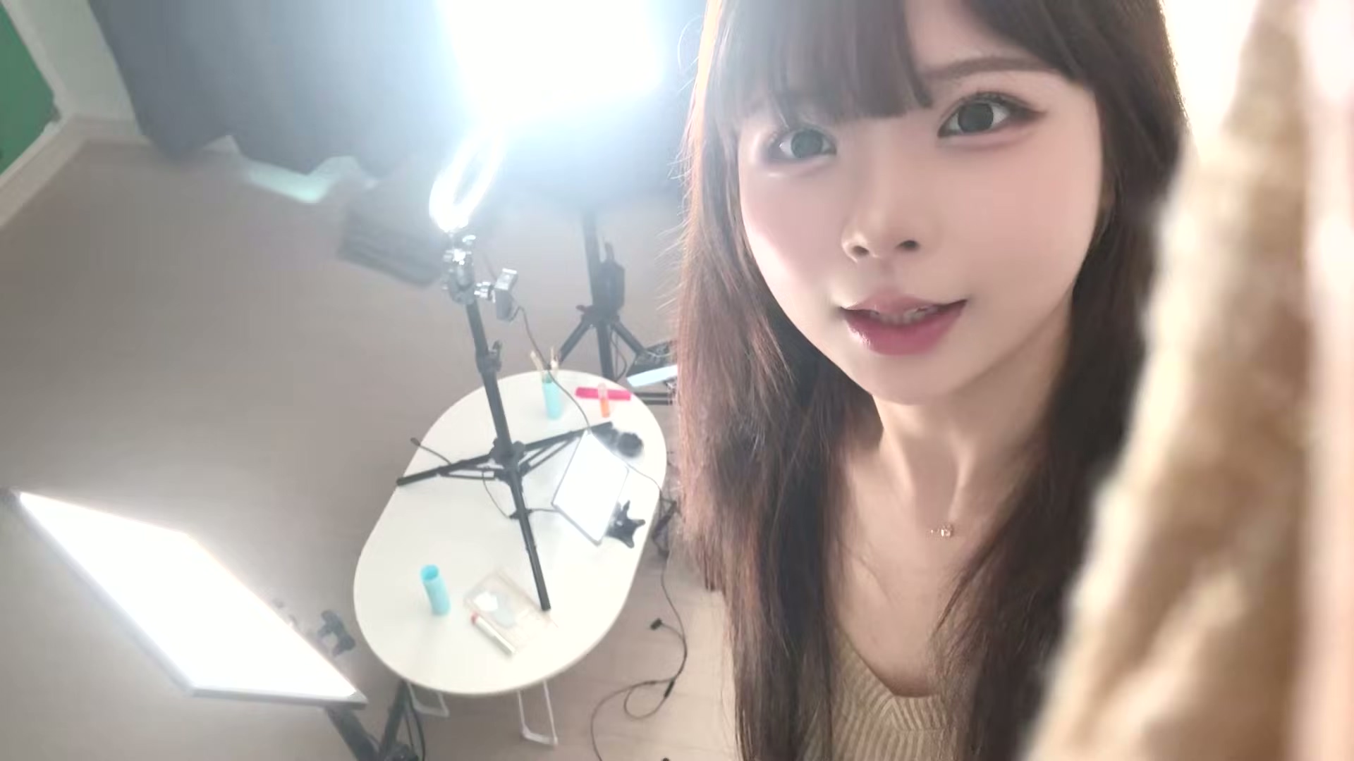 hanyung-要不要来我房间玩？