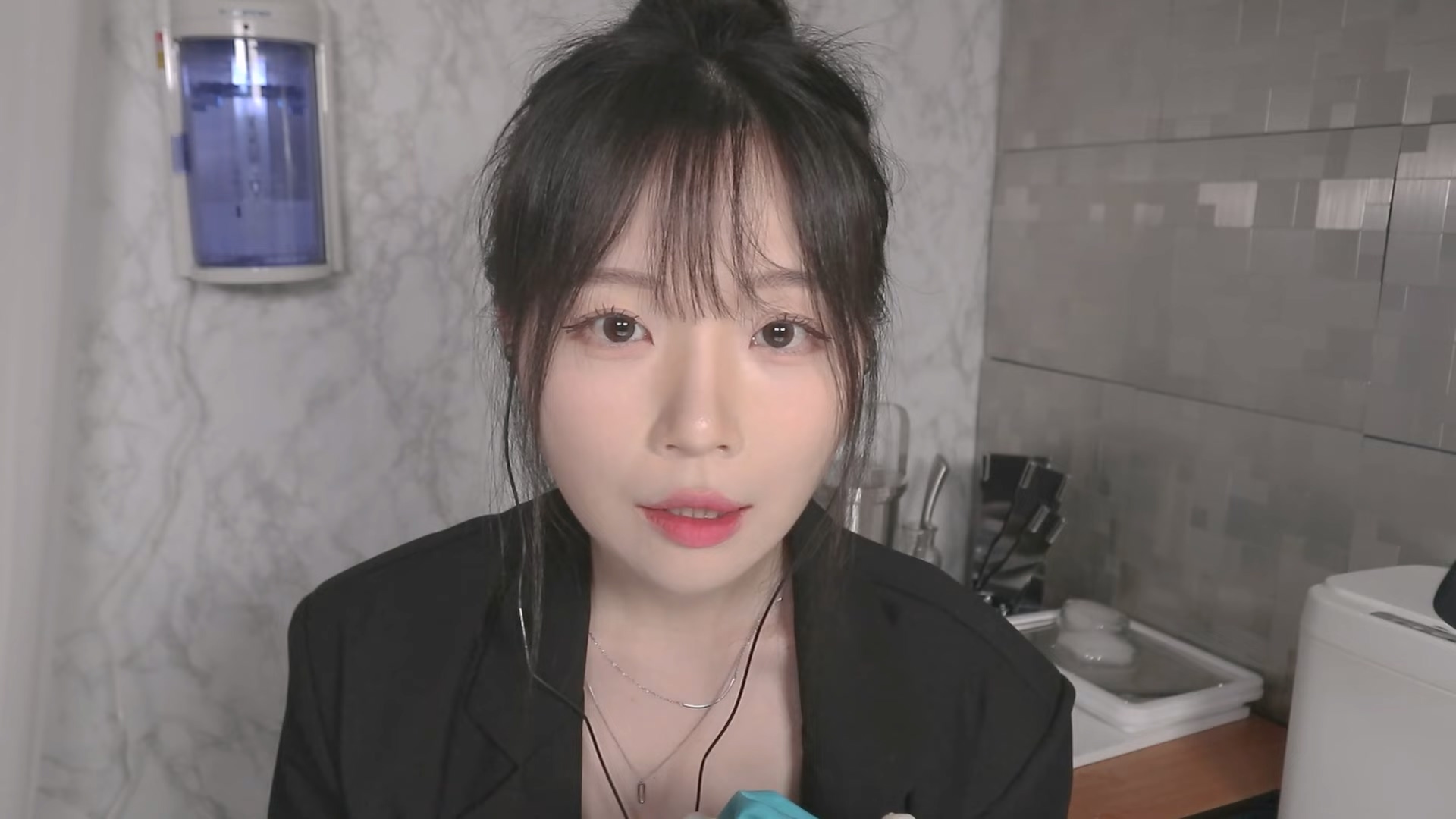 Nara-❄天气这么热，就在清凉的冰块研究所里入睡吧