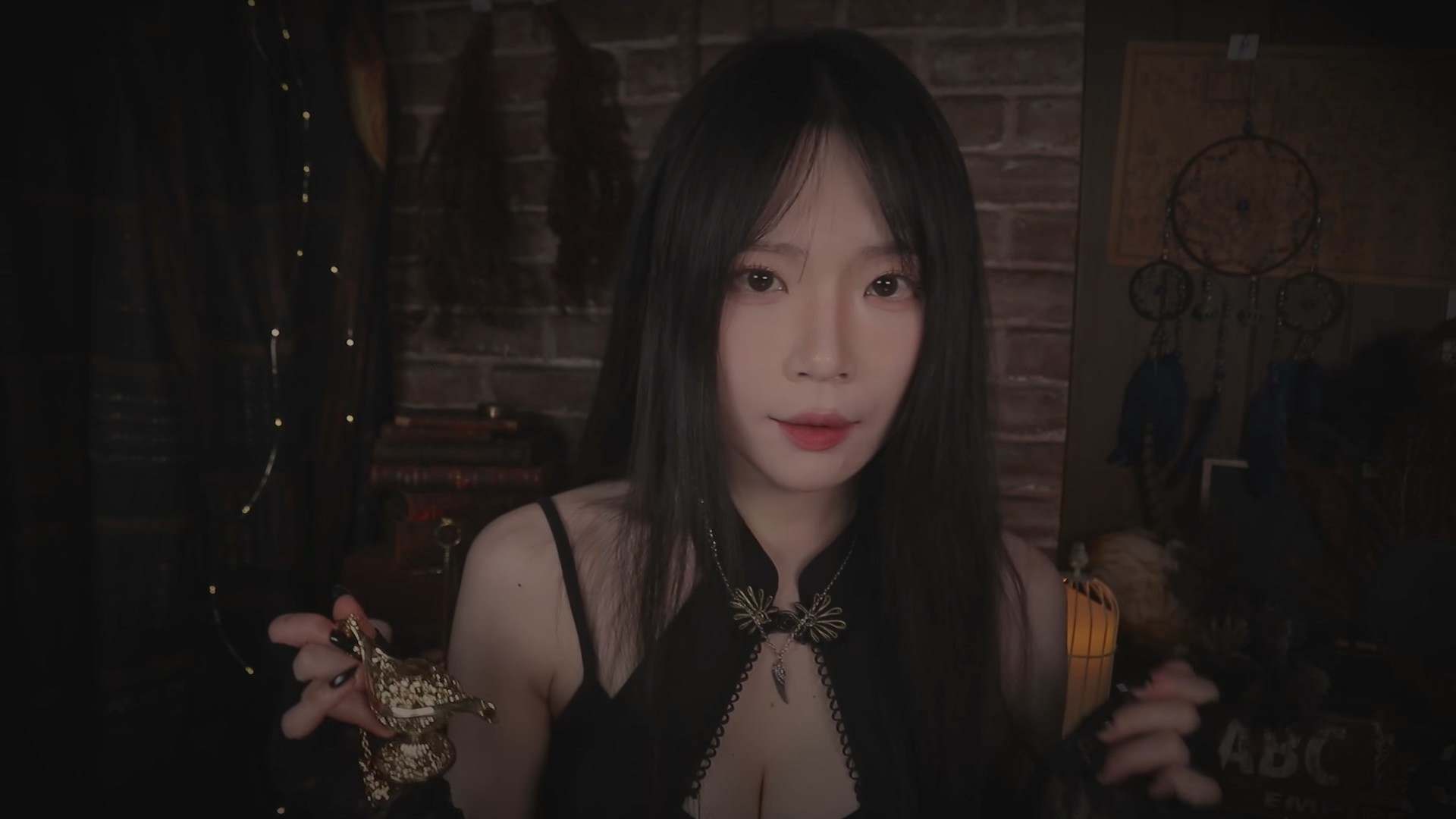 Nara-被女巫抓住了……你能付出到什么程度？／不可抗拒